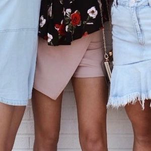 Missguided Beige/Pink Skort